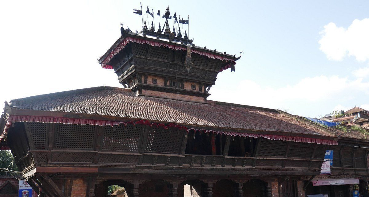 फागु पूर्णिमाको अवसरमा भीमेसन मन्दिरमा भक्तजनको घुइँचो